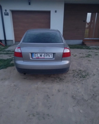 Audi A4 cena 5200 przebieg: 265000, rok produkcji 2002 z Sochaczew małe 56